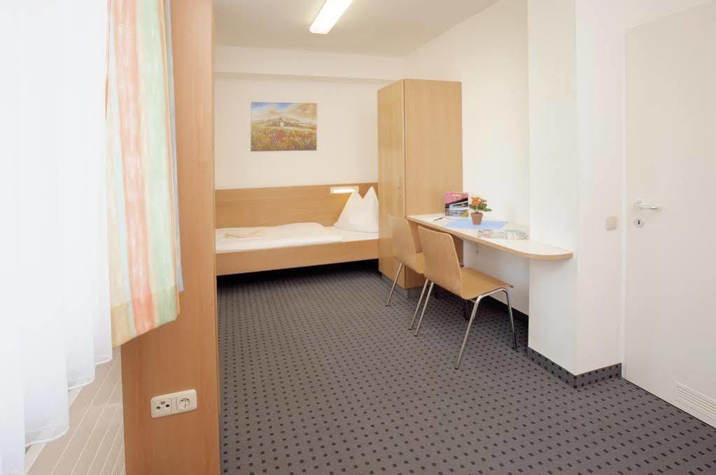 Jugendgaestehaus Linz Zewnętrze zdjęcie